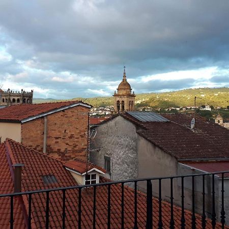 Apartamento Con Terraza En El Casco Historico Ourense Bagian luar foto