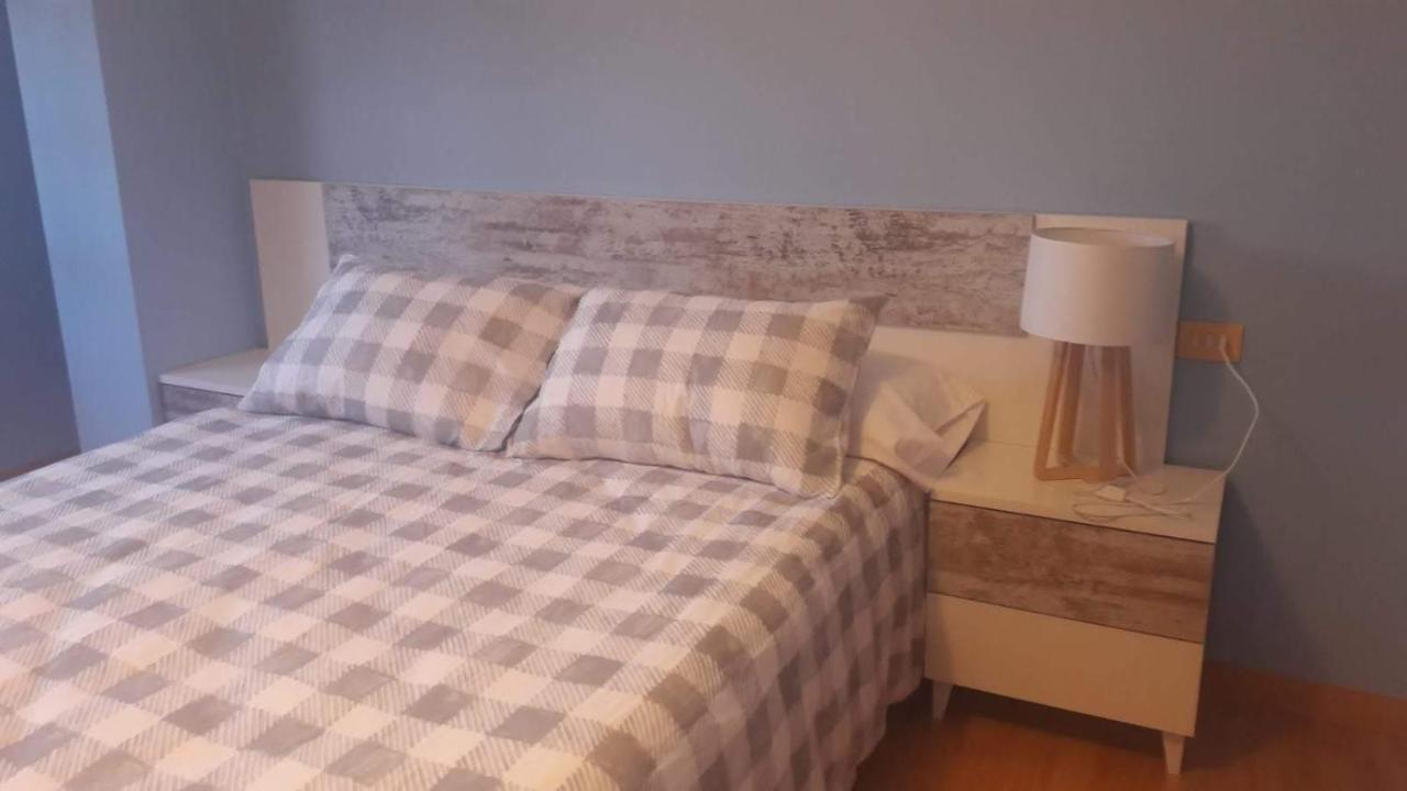 Apartamento Con Terraza En El Casco Historico Ourense Bagian luar foto